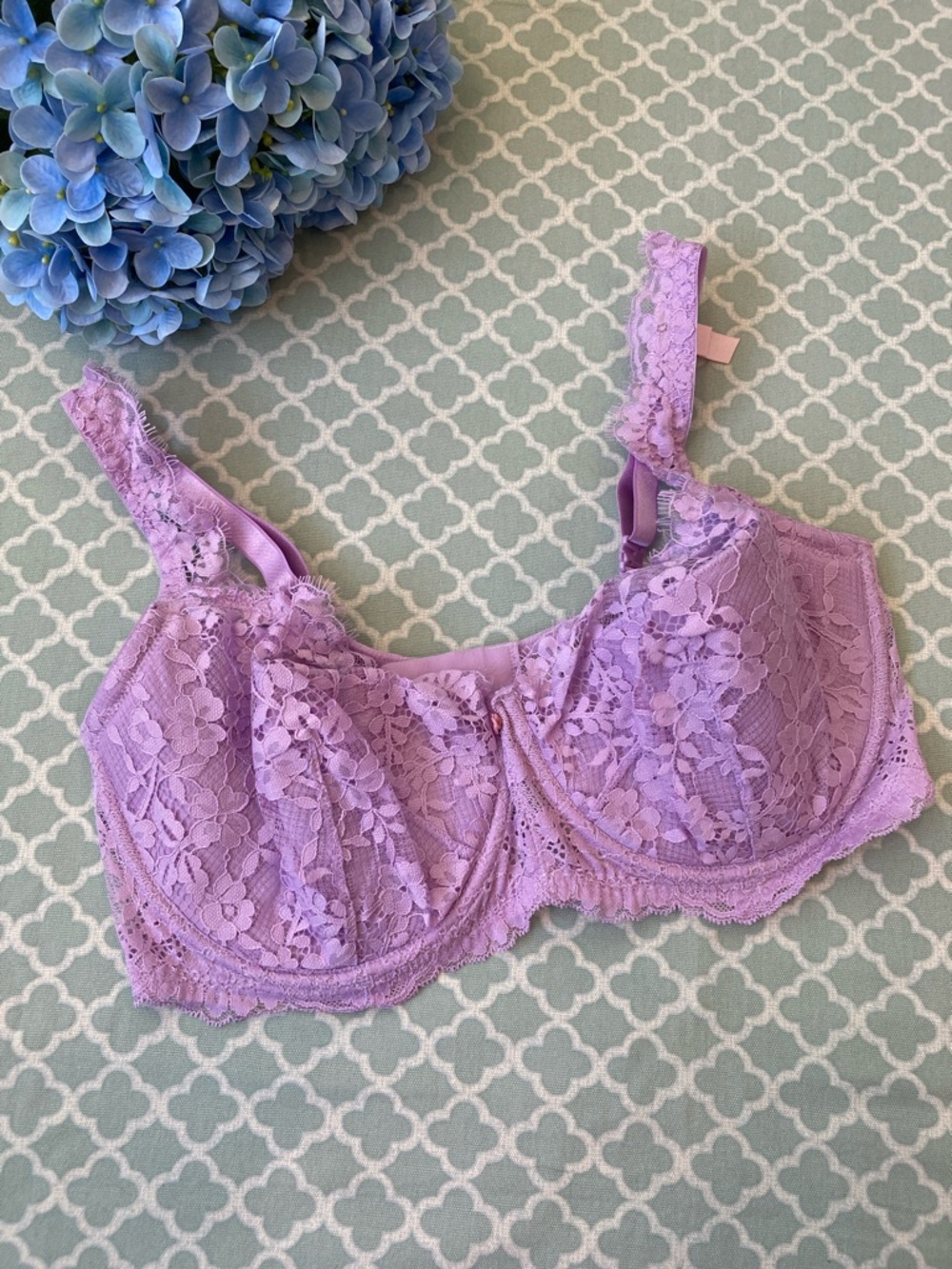 Victoria’s Secret Dream Angels Lace Uplift Balconette Lilac Lightly Lined 38DDD
